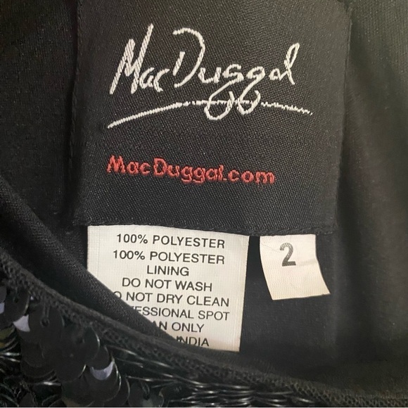 Mac Duggal Size 2 New Black Sequins One Sleeve Column Thigh High Side Slit Gown‎ - Picture 4 of 6
